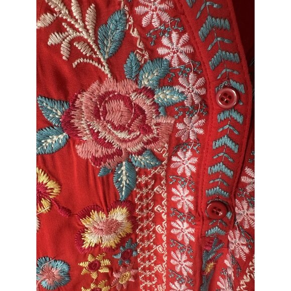 Andree by Unit Sz 1x V-Neck Top Roll Tab Red Embroidered Lace Boho Flowy - Picture 5 of 13